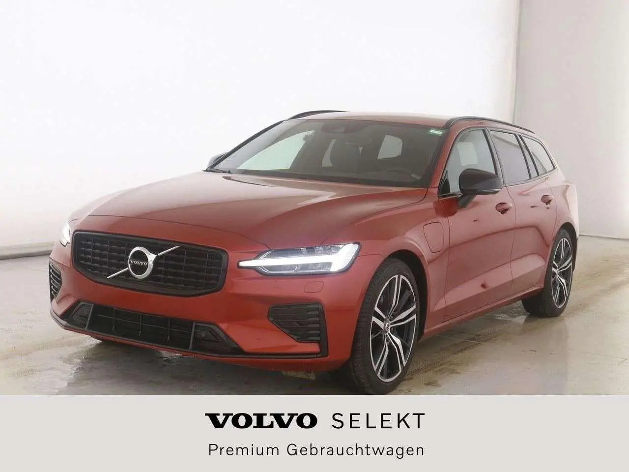 Photo 1 : Volvo V60 2022 Hybride