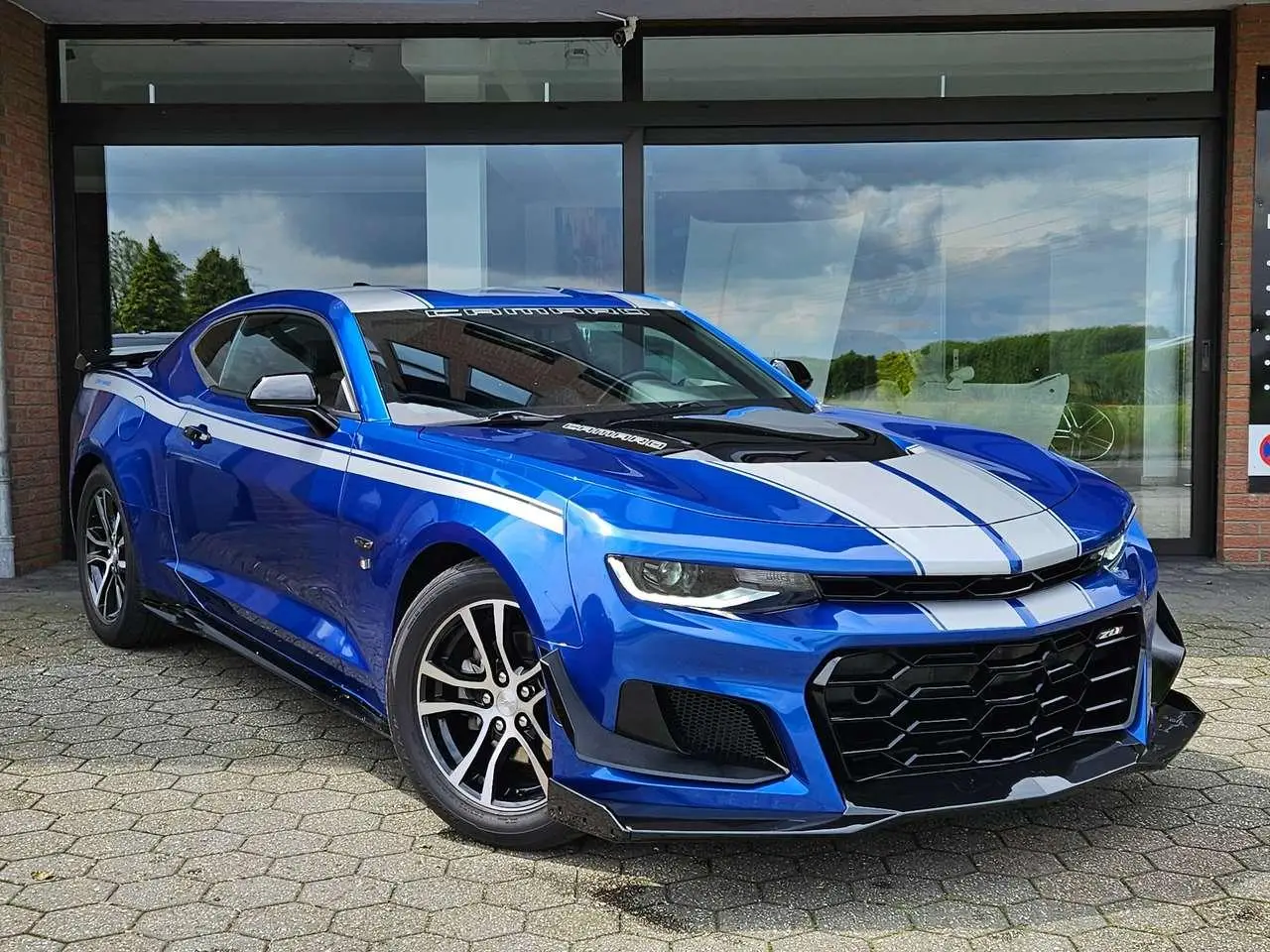 Photo 1 : Chevrolet Camaro 2017 Petrol