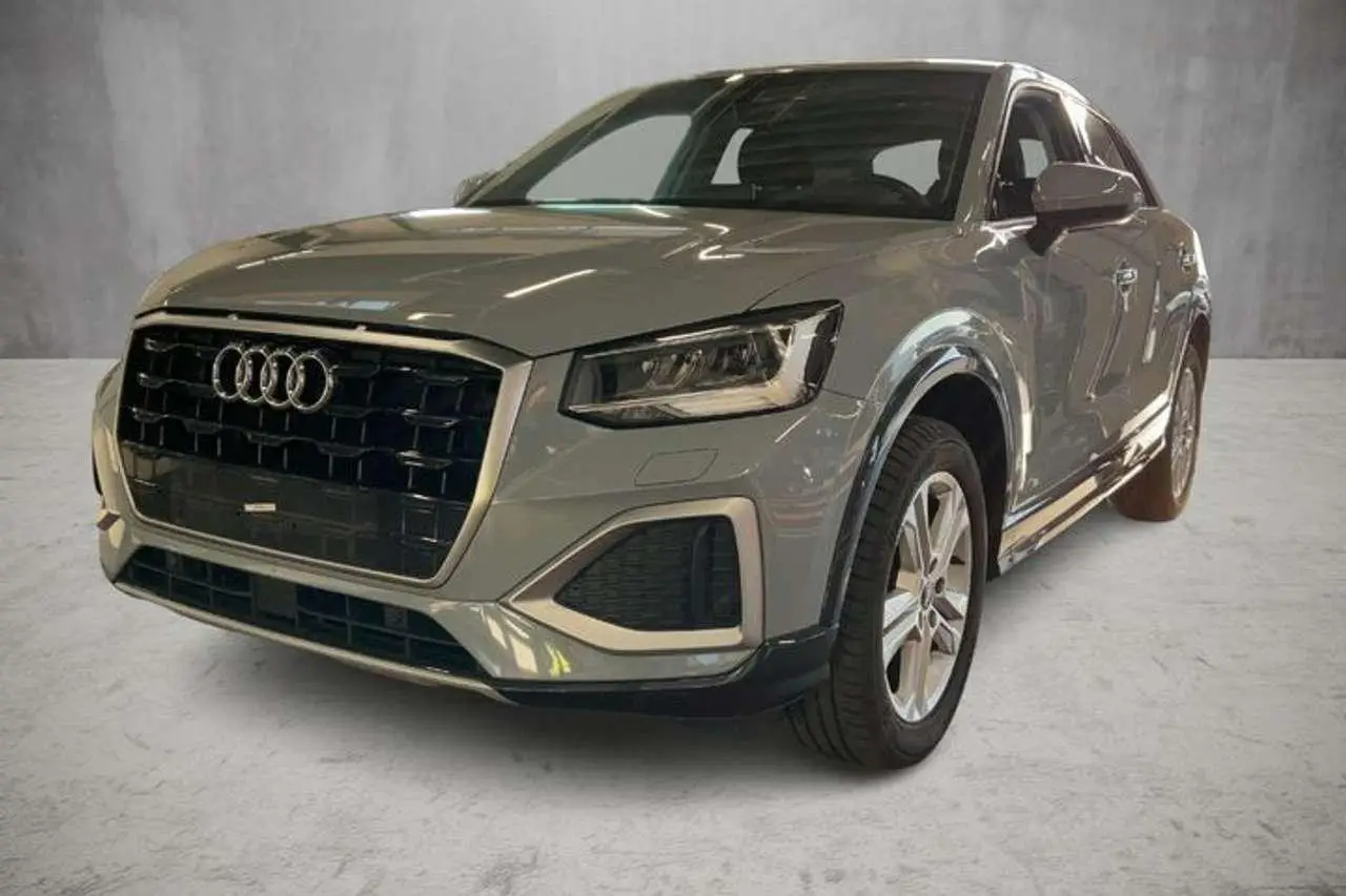 Photo 1 : Audi Q2 2021 Petrol