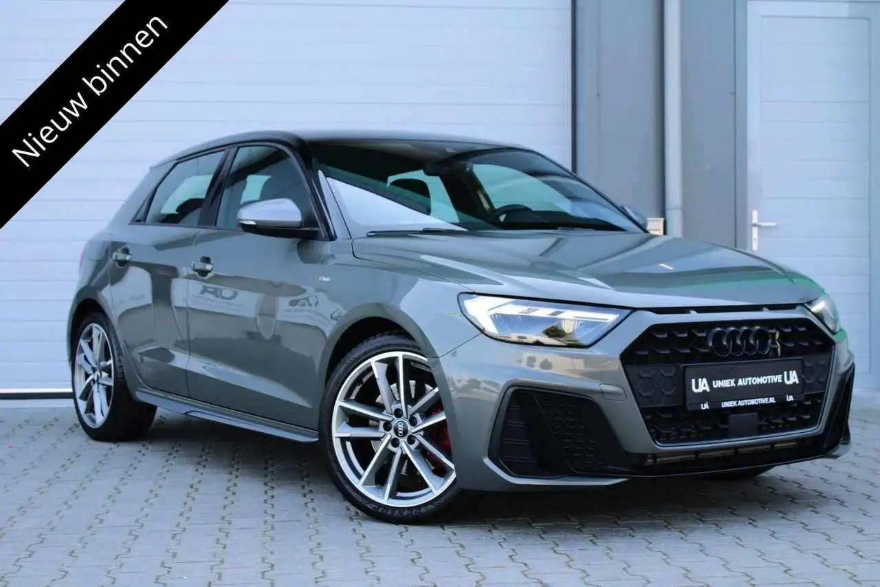 Photo 1 : Audi A1 2019 Petrol