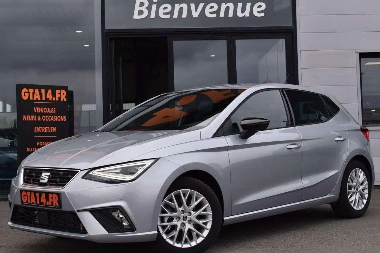 Photo 1 : Seat Ibiza 2024 Essence