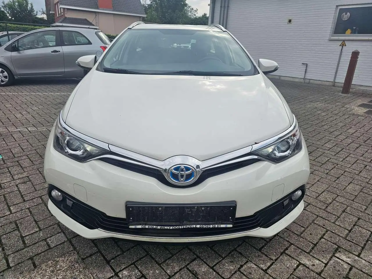 Photo 1 : Toyota Auris 2017 Hybrid