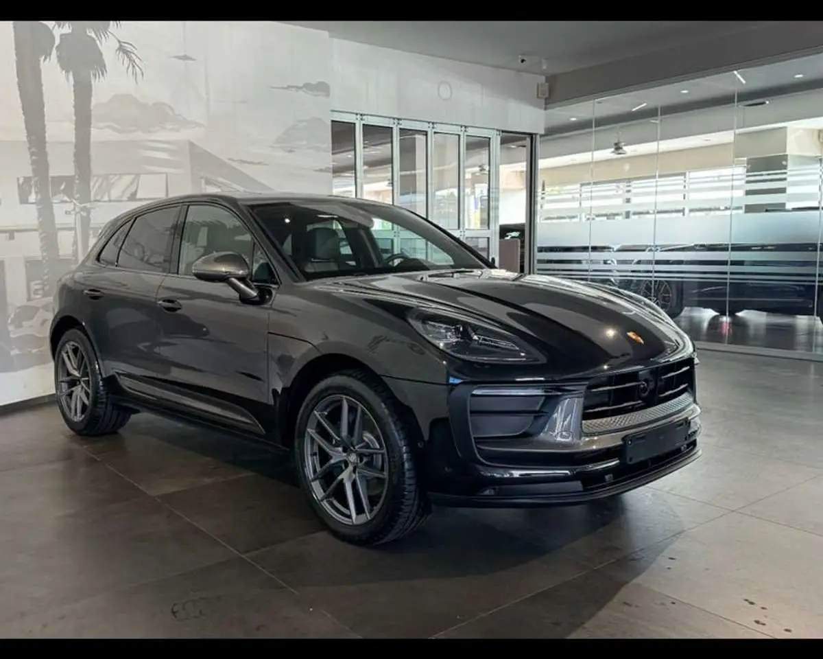 Photo 1 : Porsche Macan 2023 Petrol