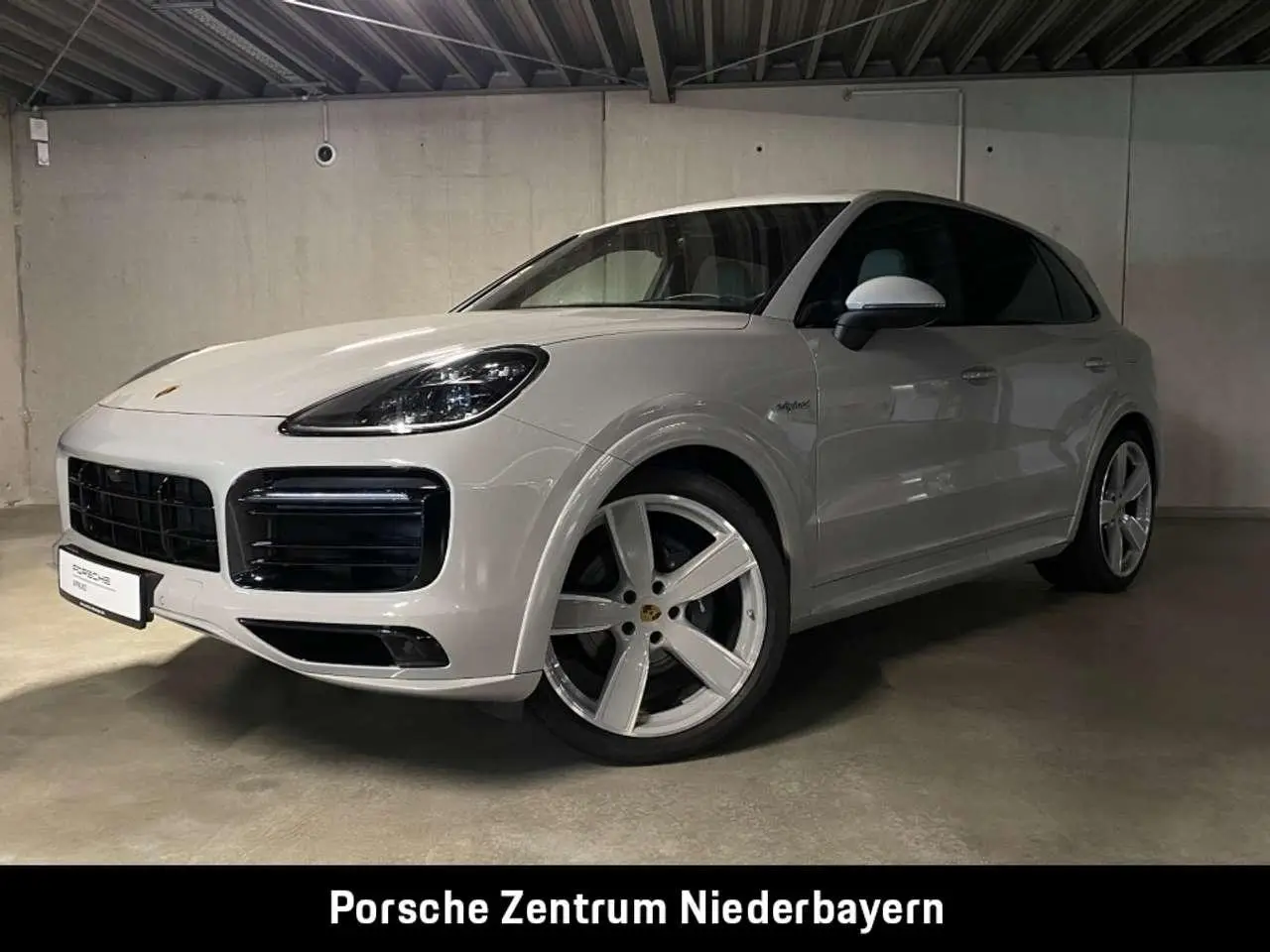 Photo 1 : Porsche Cayenne 2021 Hybride