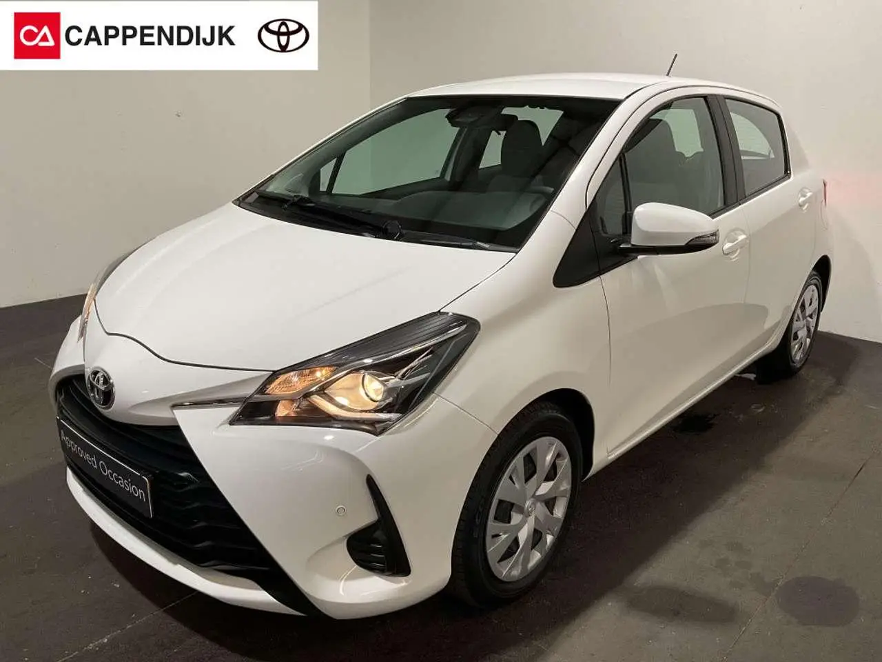 Photo 1 : Toyota Yaris 2020 Petrol