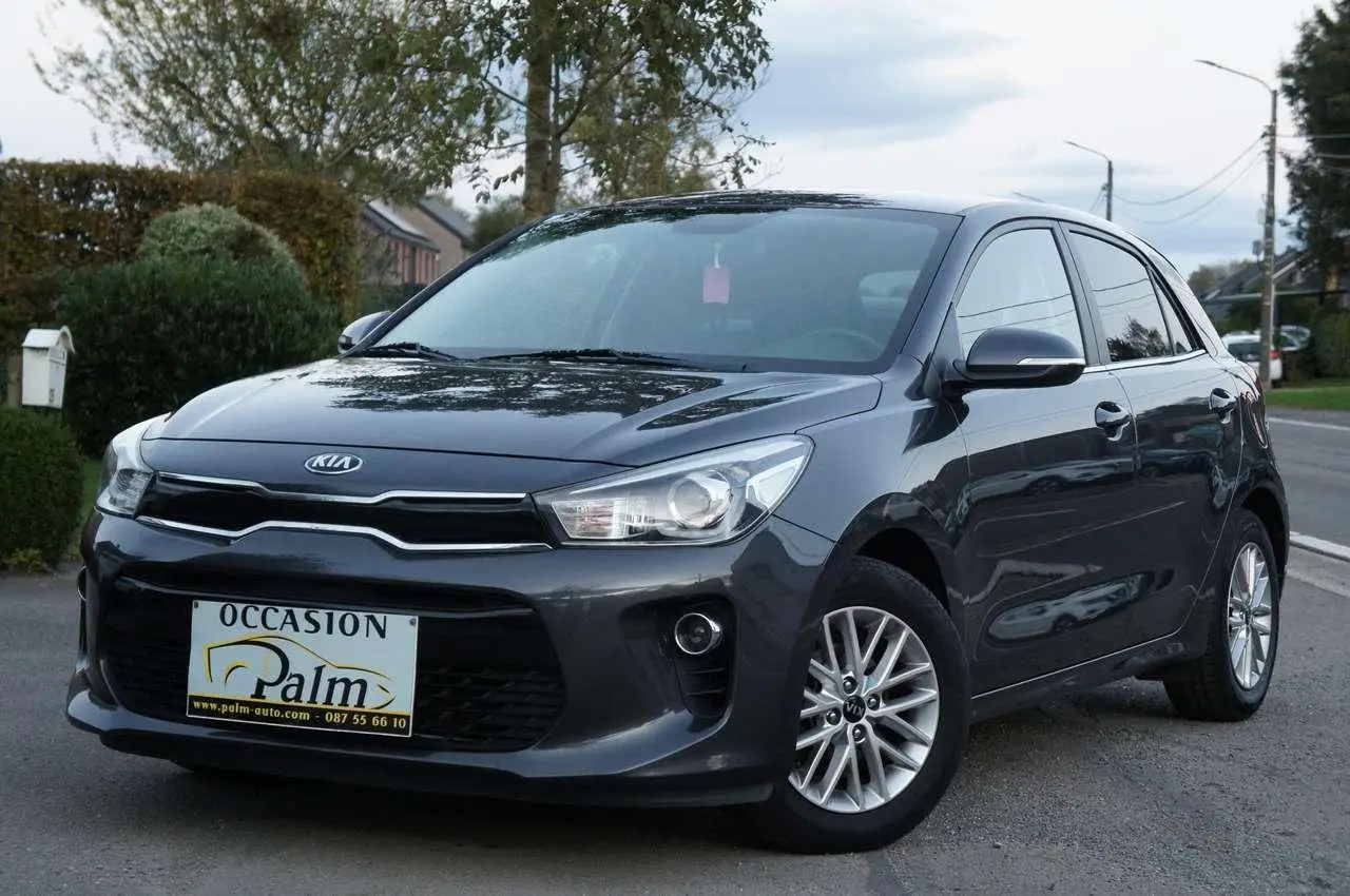 Photo 1 : Kia Rio 2019 Petrol