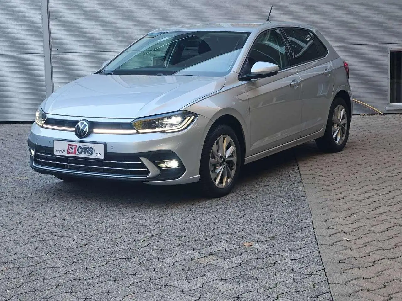 Photo 1 : Volkswagen Polo 2023 Essence