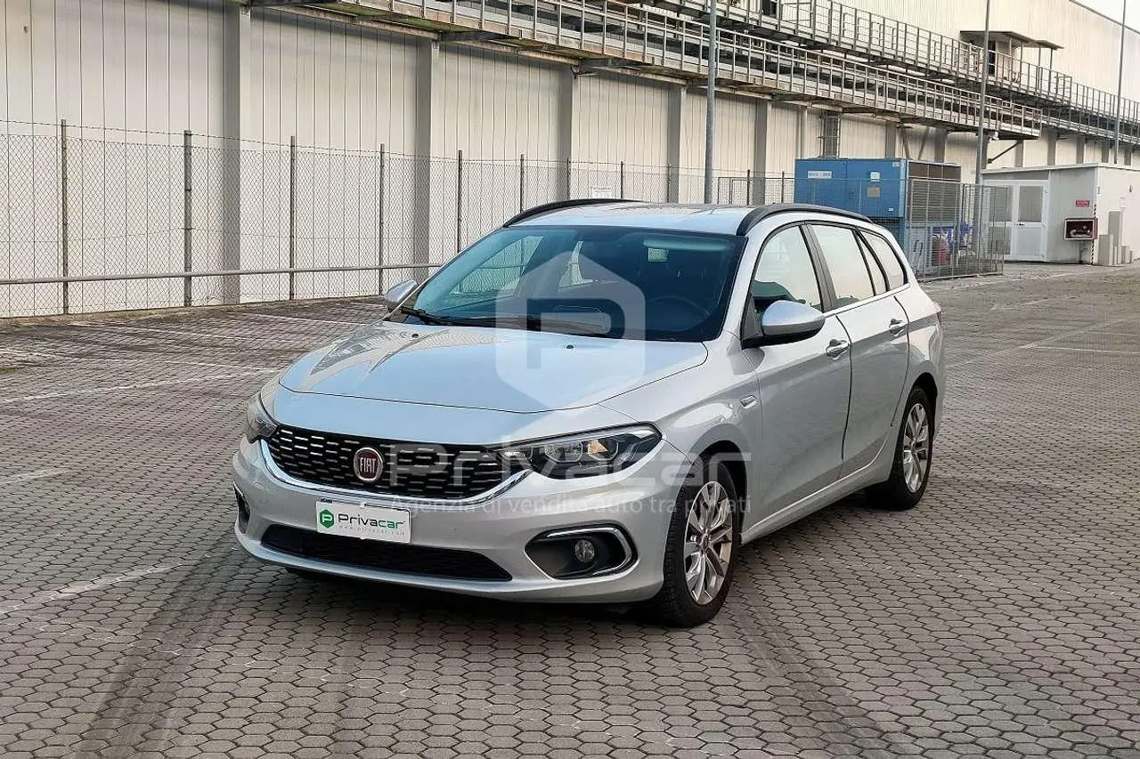 Photo 1 : Fiat Tipo 2017 Diesel