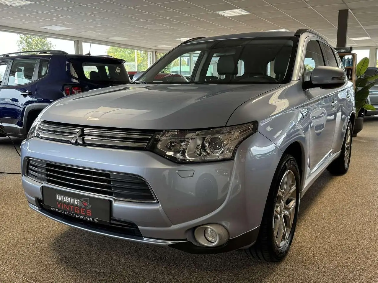 Photo 1 : Mitsubishi Outlander 2015 Hybrid