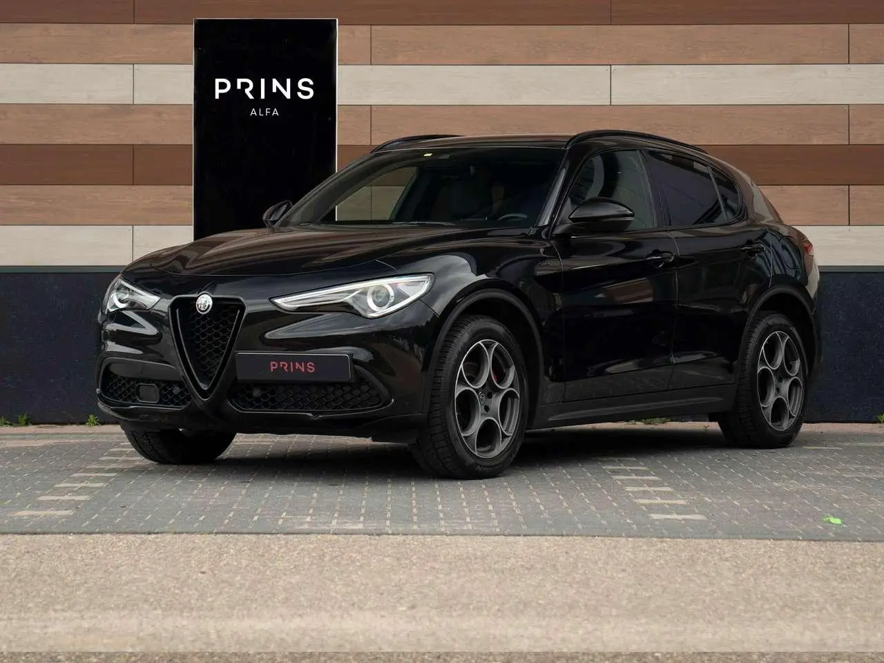 Photo 1 : Alfa Romeo Stelvio 2020 Petrol