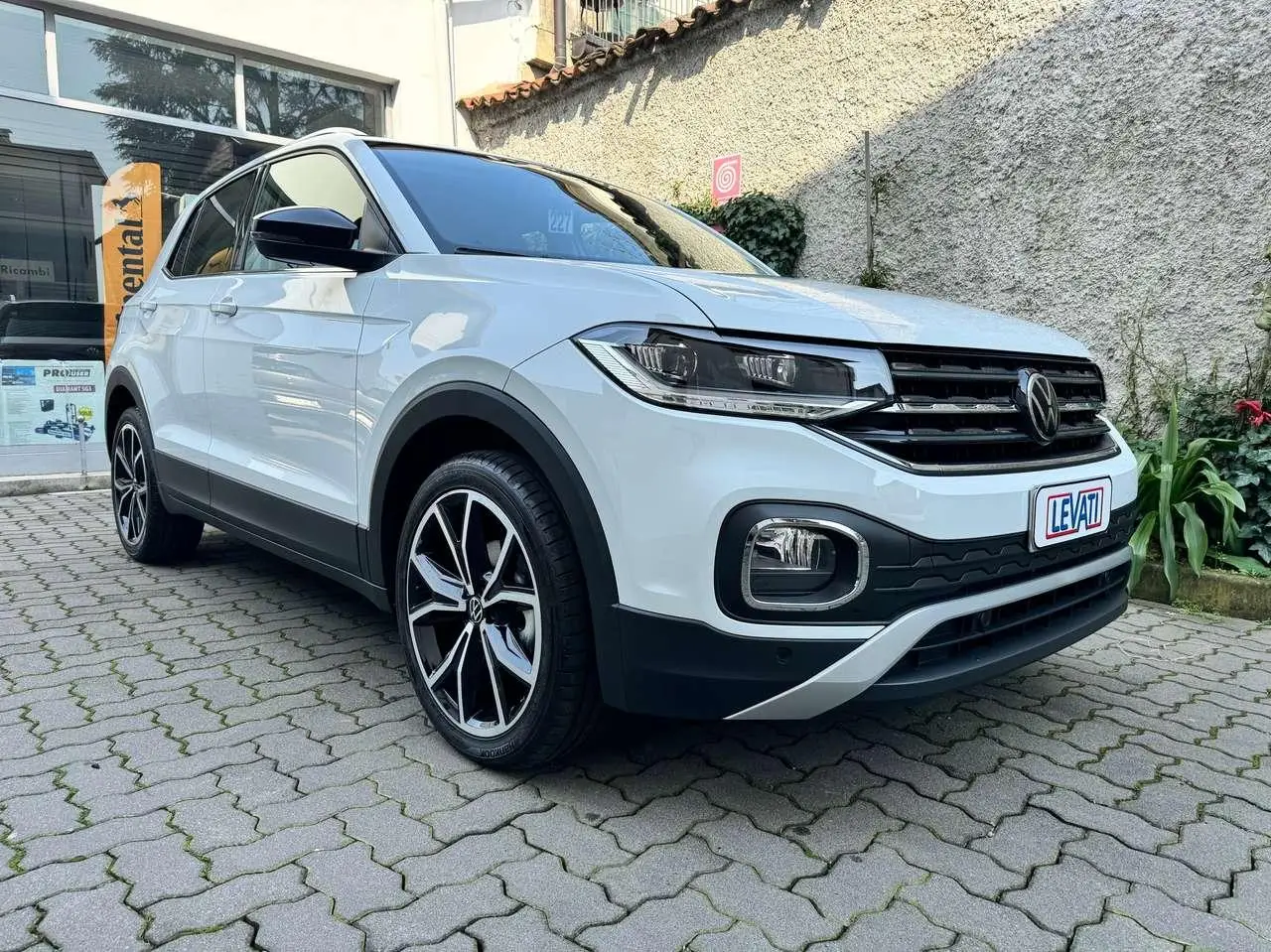 Photo 1 : Volkswagen T-cross 2022 Petrol