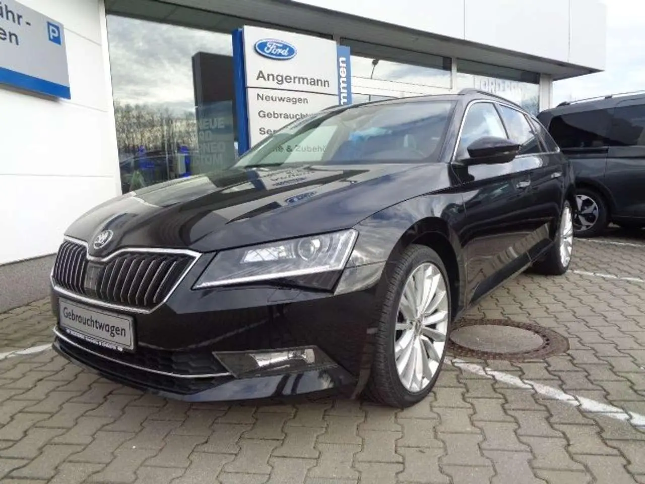 Photo 1 : Skoda Superb 2018 Diesel