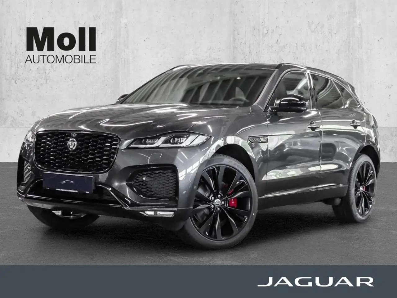 Photo 1 : Jaguar F-pace 2024 Essence