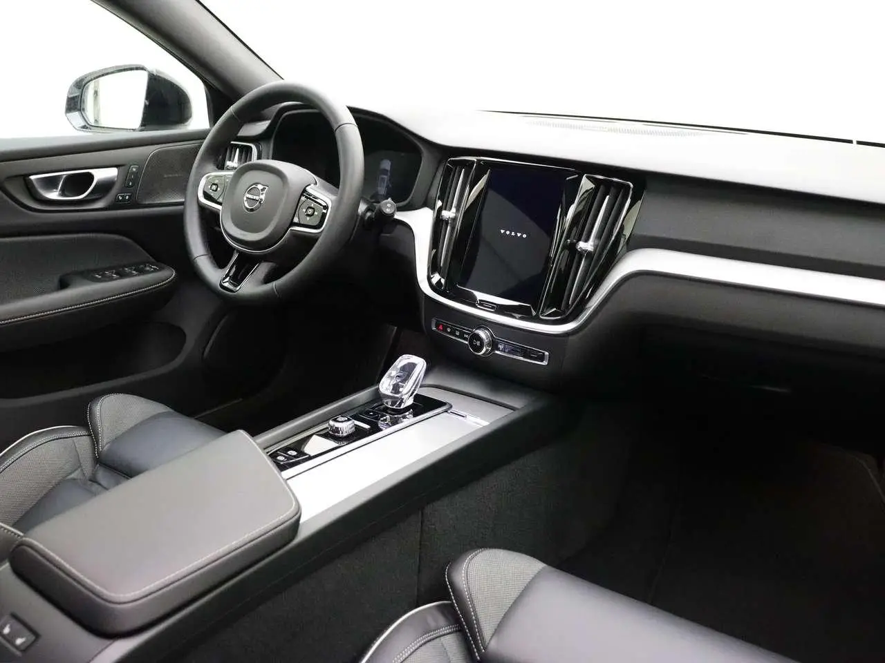 Photo 1 : Volvo V60 2023 Hybrid