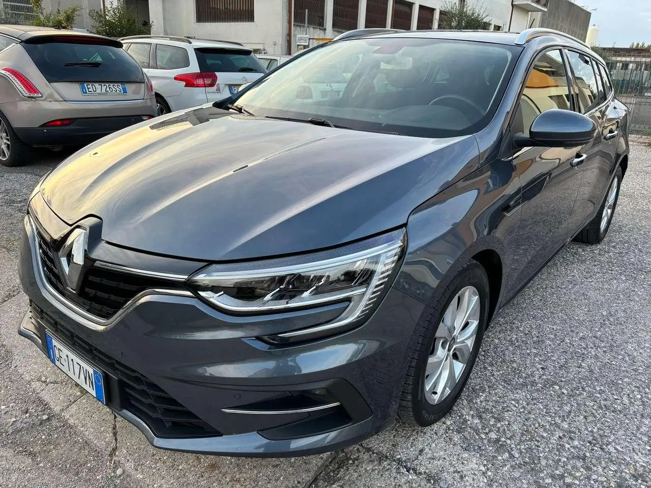 Photo 1 : Renault Megane 2021 Diesel