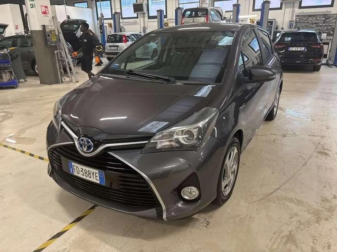 Photo 1 : Toyota Yaris 2016 Hybride