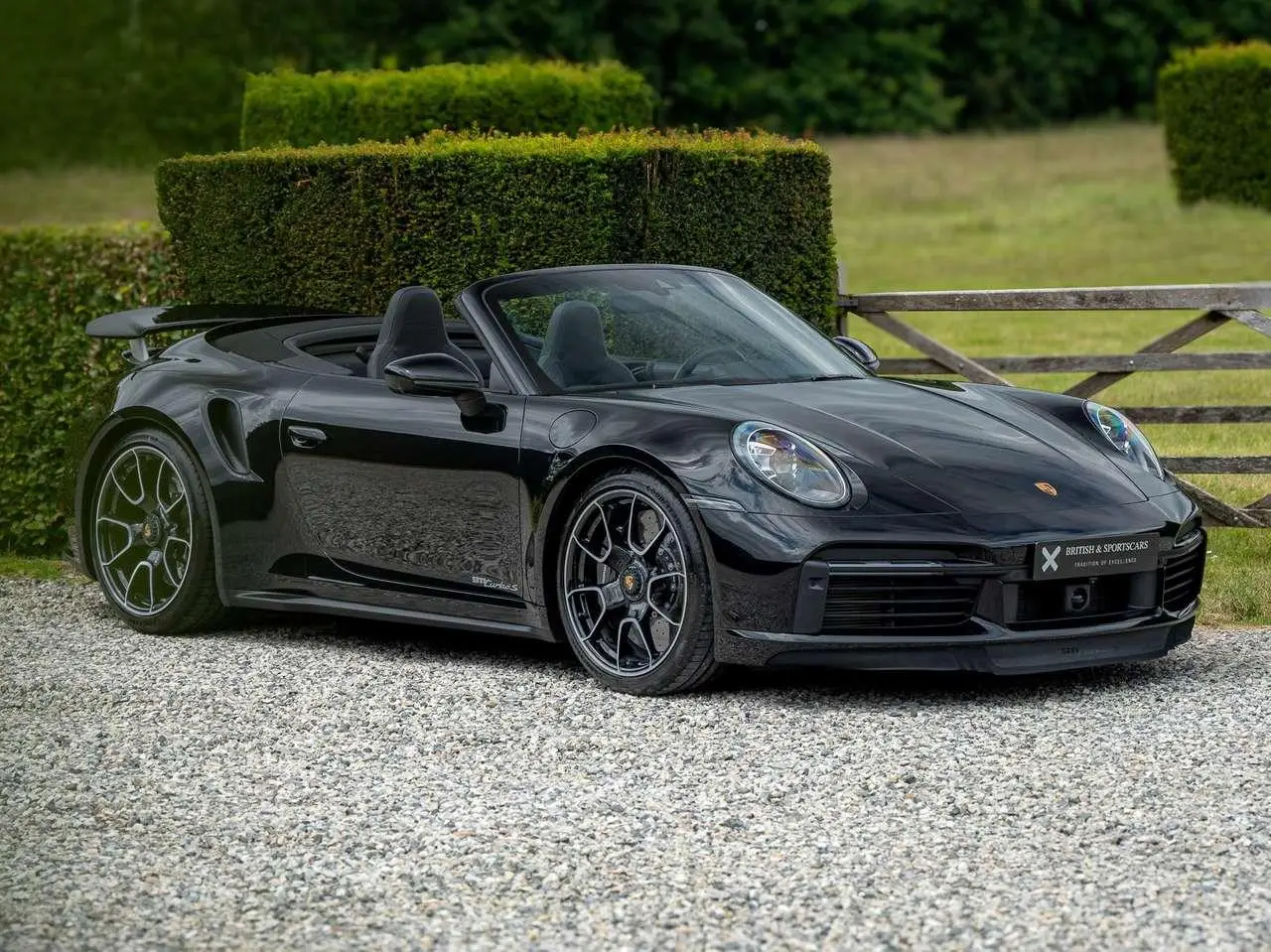 Photo 1 : Porsche 992 2024 Essence