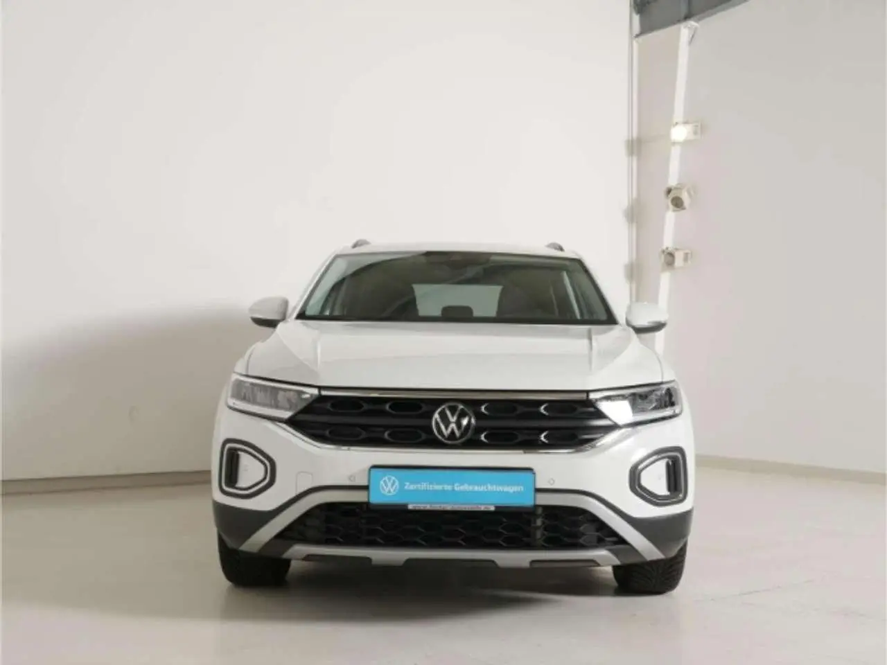 Photo 1 : Volkswagen T-roc 2024 Petrol