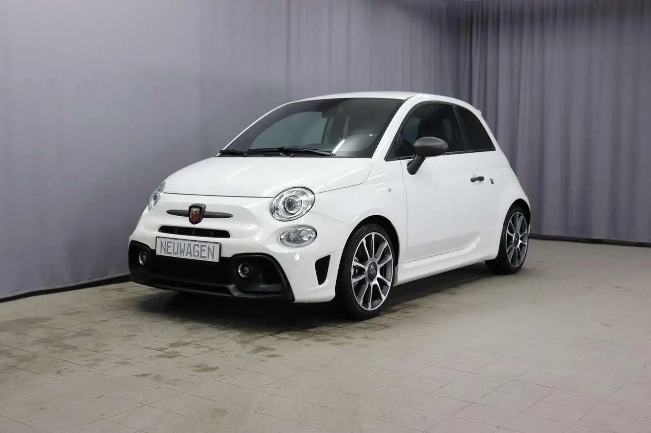 Photo 1 : Abarth 595 2024 Essence