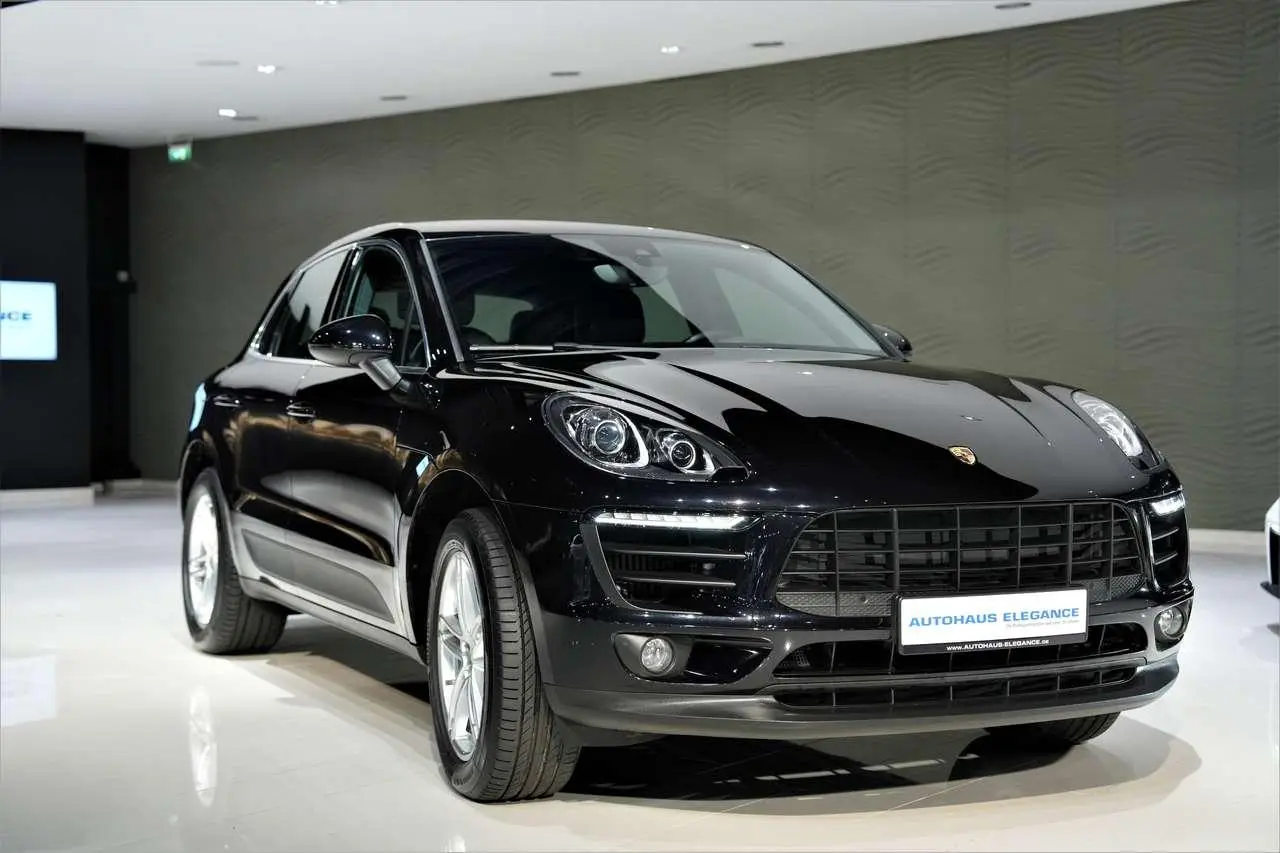 Photo 1 : Porsche Macan 2017 Essence