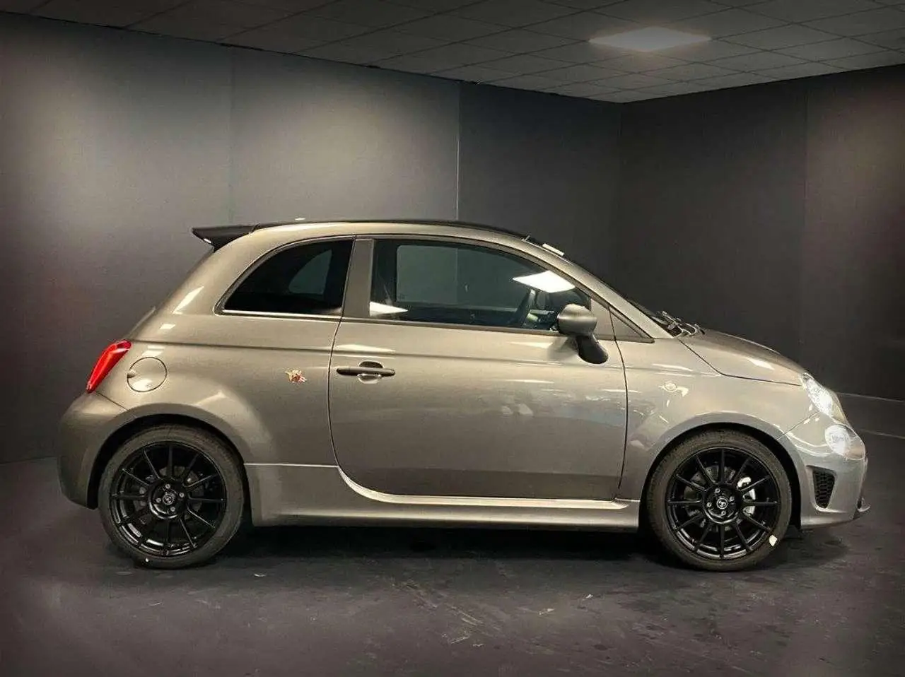 Photo 1 : Abarth 595 2024 Essence