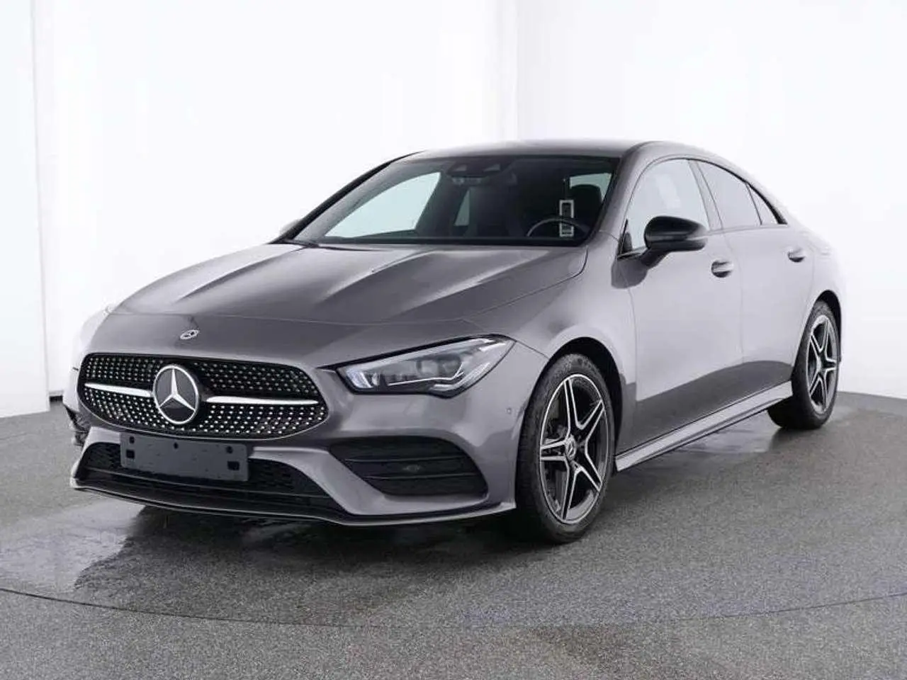 Photo 1 : Mercedes-benz Classe Cla 2023 Essence