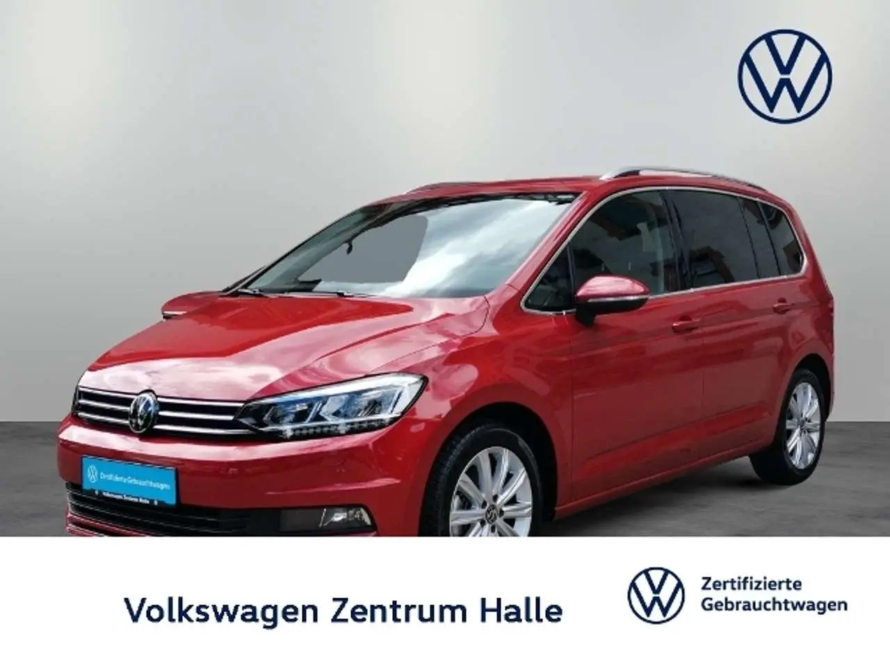 Photo 1 : Volkswagen Touran 2023 Essence