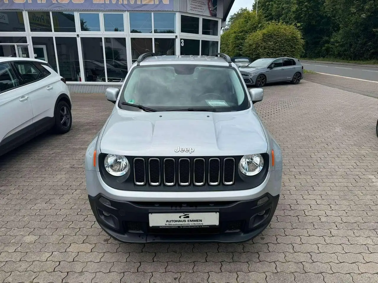 Photo 1 : Jeep Renegade 2015 Petrol