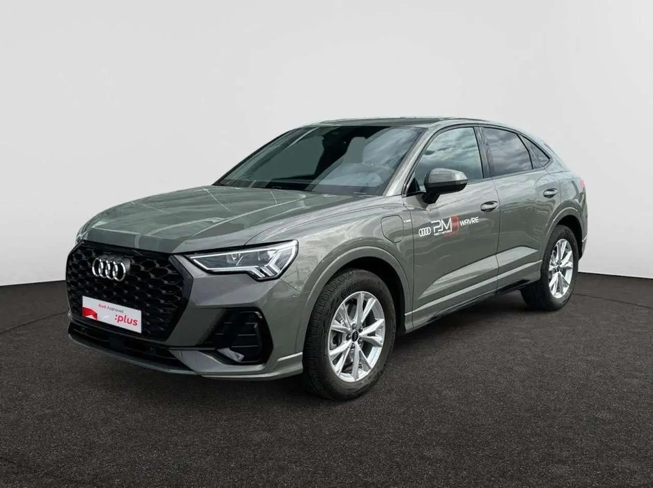 Photo 1 : Audi Q3 2024 Hybrid