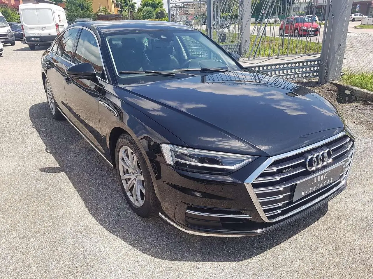 Photo 1 : Audi A8 2018 Hybride