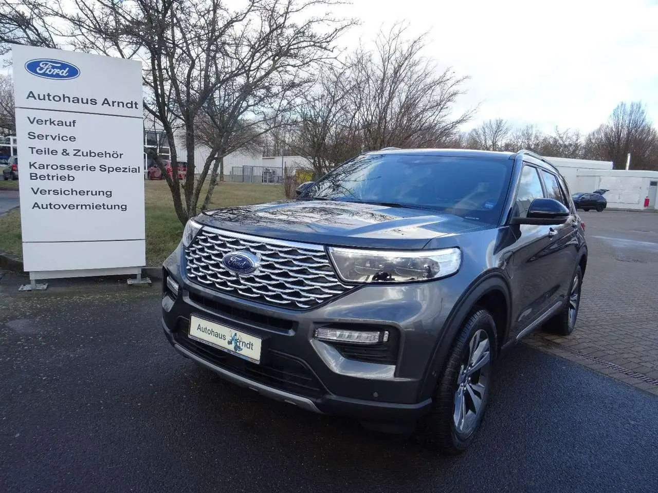 Photo 1 : Ford Explorer 2020 Hybride