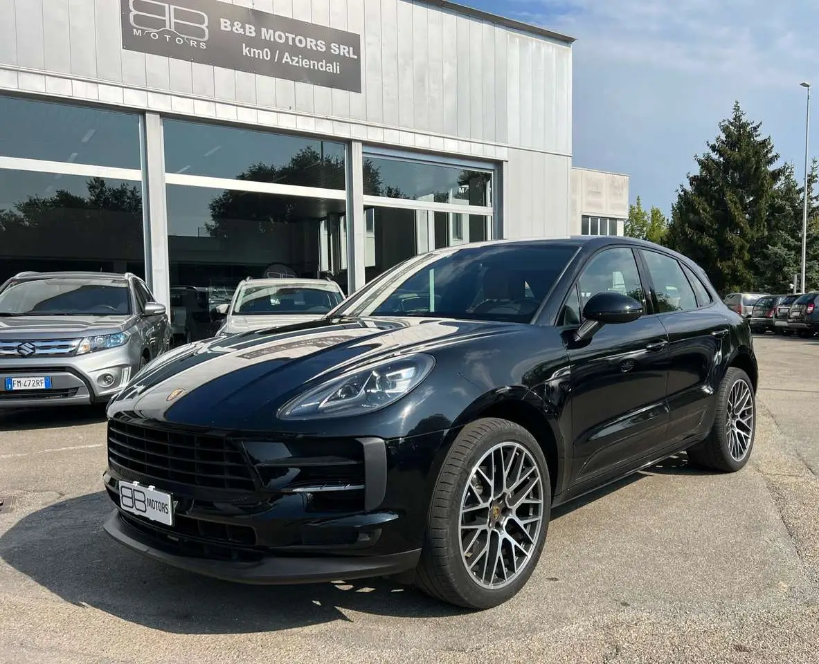 Photo 1 : Porsche Macan 2019 Petrol