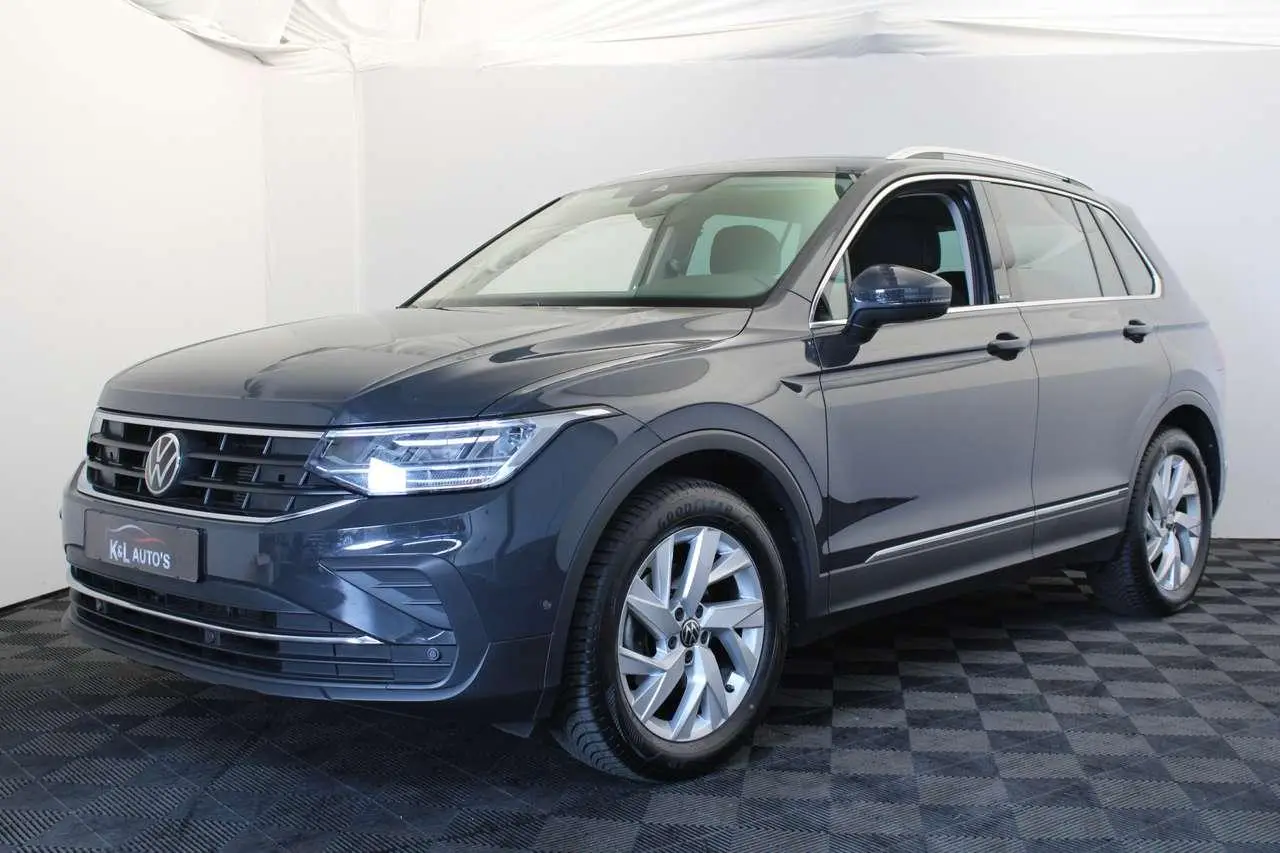 Photo 1 : Volkswagen Tiguan 2023 Petrol