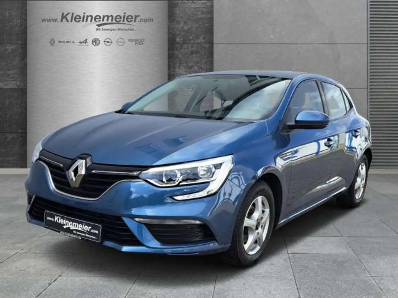 Photo 1 : Renault Megane 2017 Petrol