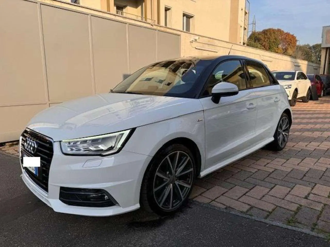 Photo 1 : Audi A1 2017 Petrol