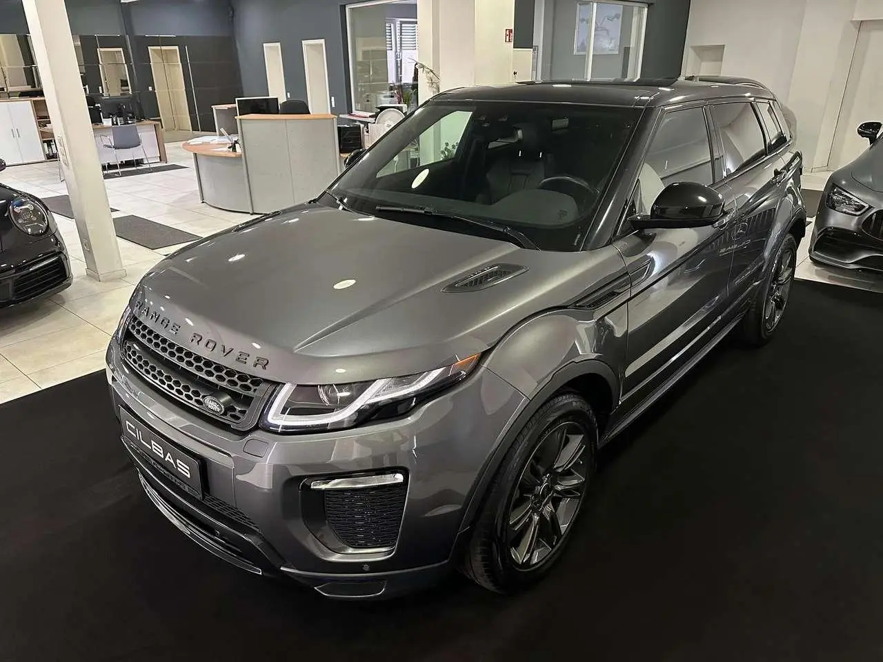 Photo 1 : Land Rover Range Rover Evoque 2019 Diesel