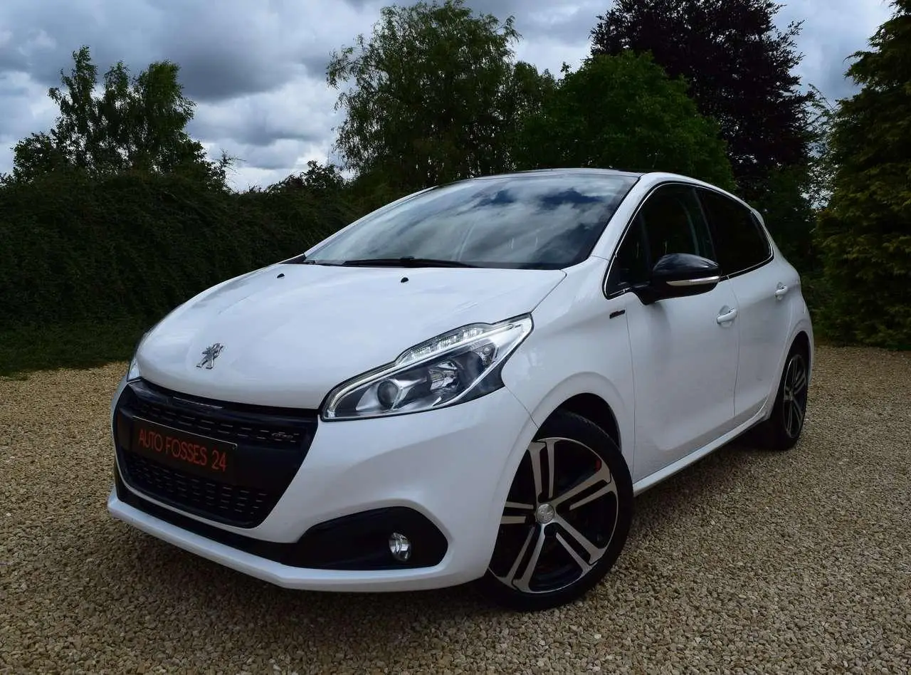 Photo 1 : Peugeot 208 2019 Petrol