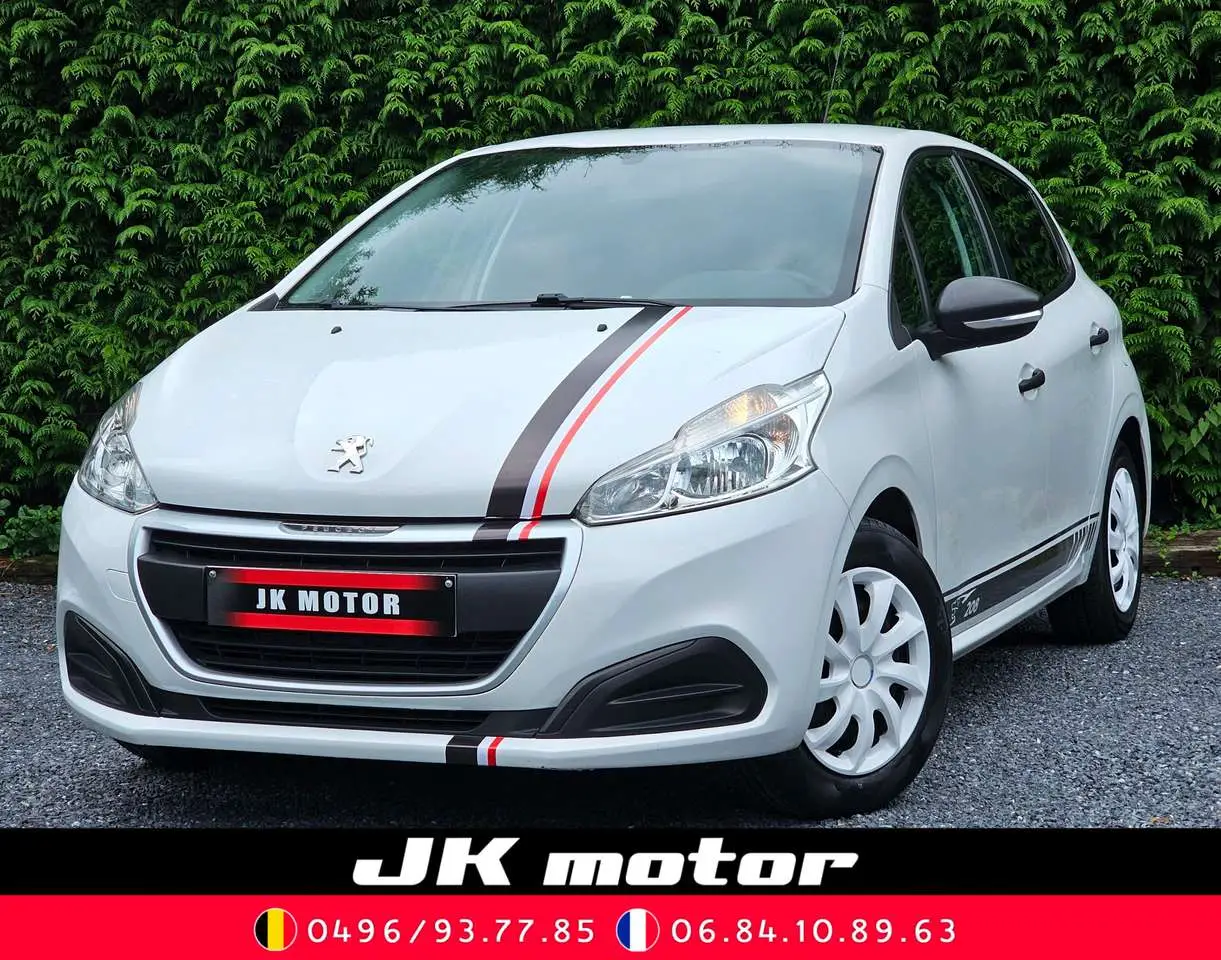 Photo 1 : Peugeot 208 2016 Diesel