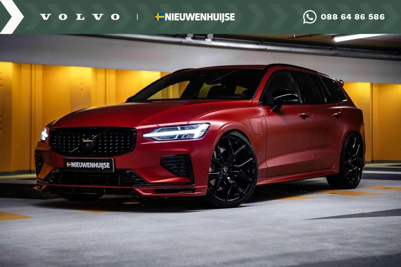 Photo 1 : Volvo V60 2024 Hybride