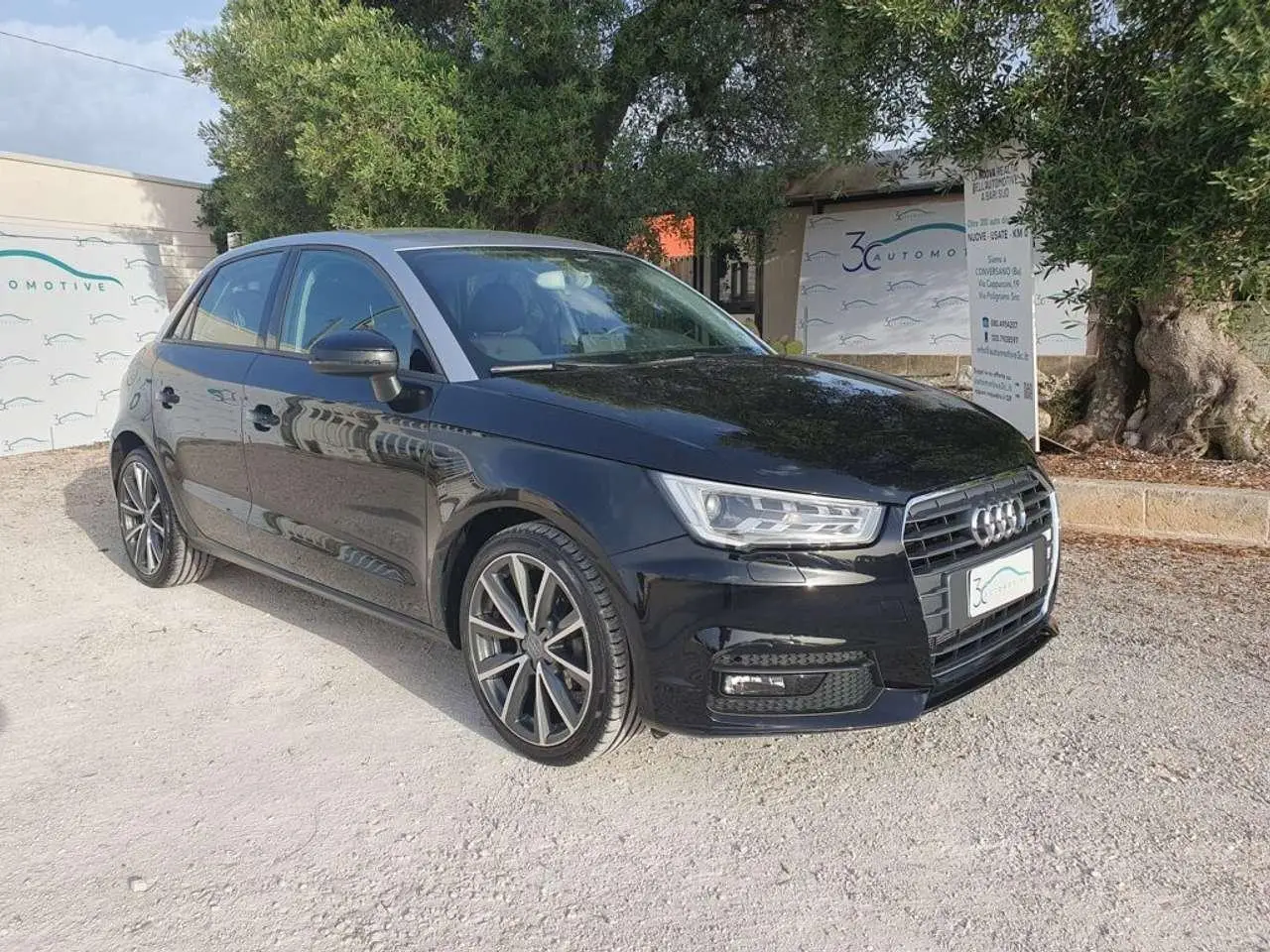 Photo 1 : Audi A1 2016 Petrol