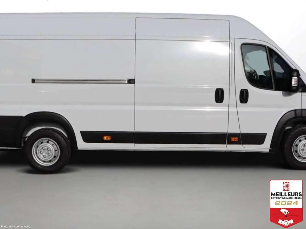 Photo 1 : Opel Movano 2024 Diesel