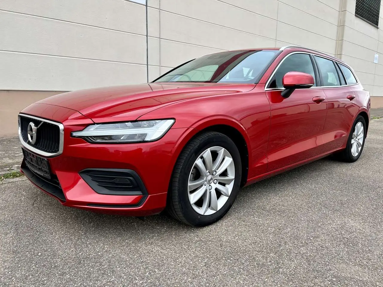 Photo 1 : Volvo V60 2019 Diesel