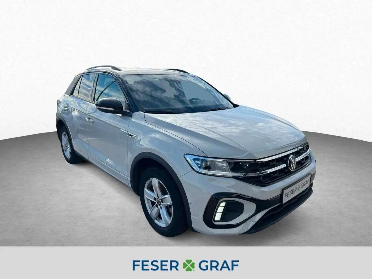 Photo 1 : Volkswagen T-roc 2024 Essence