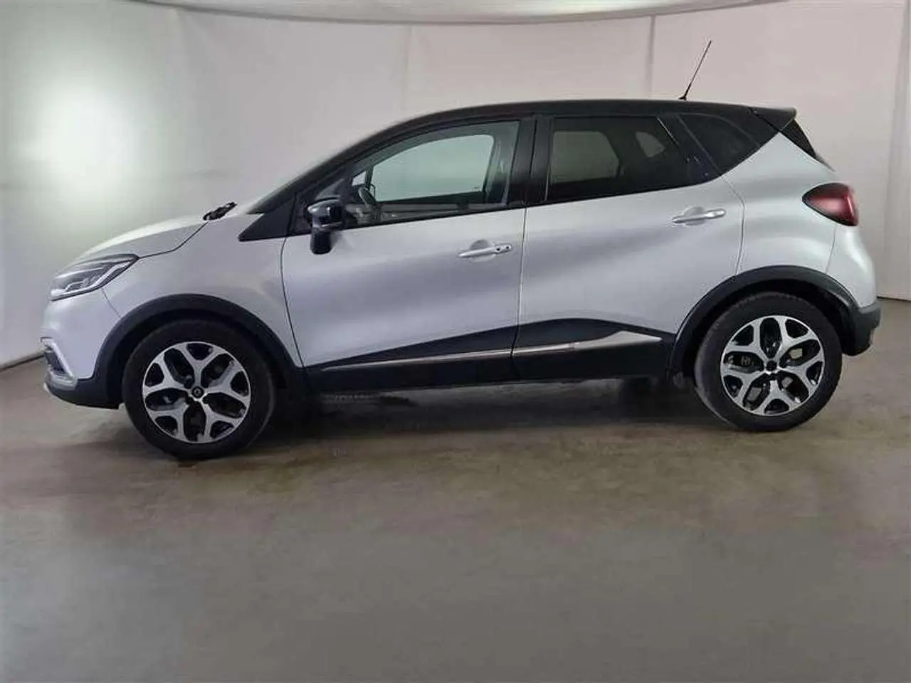 Photo 1 : Renault Captur 2019 Diesel