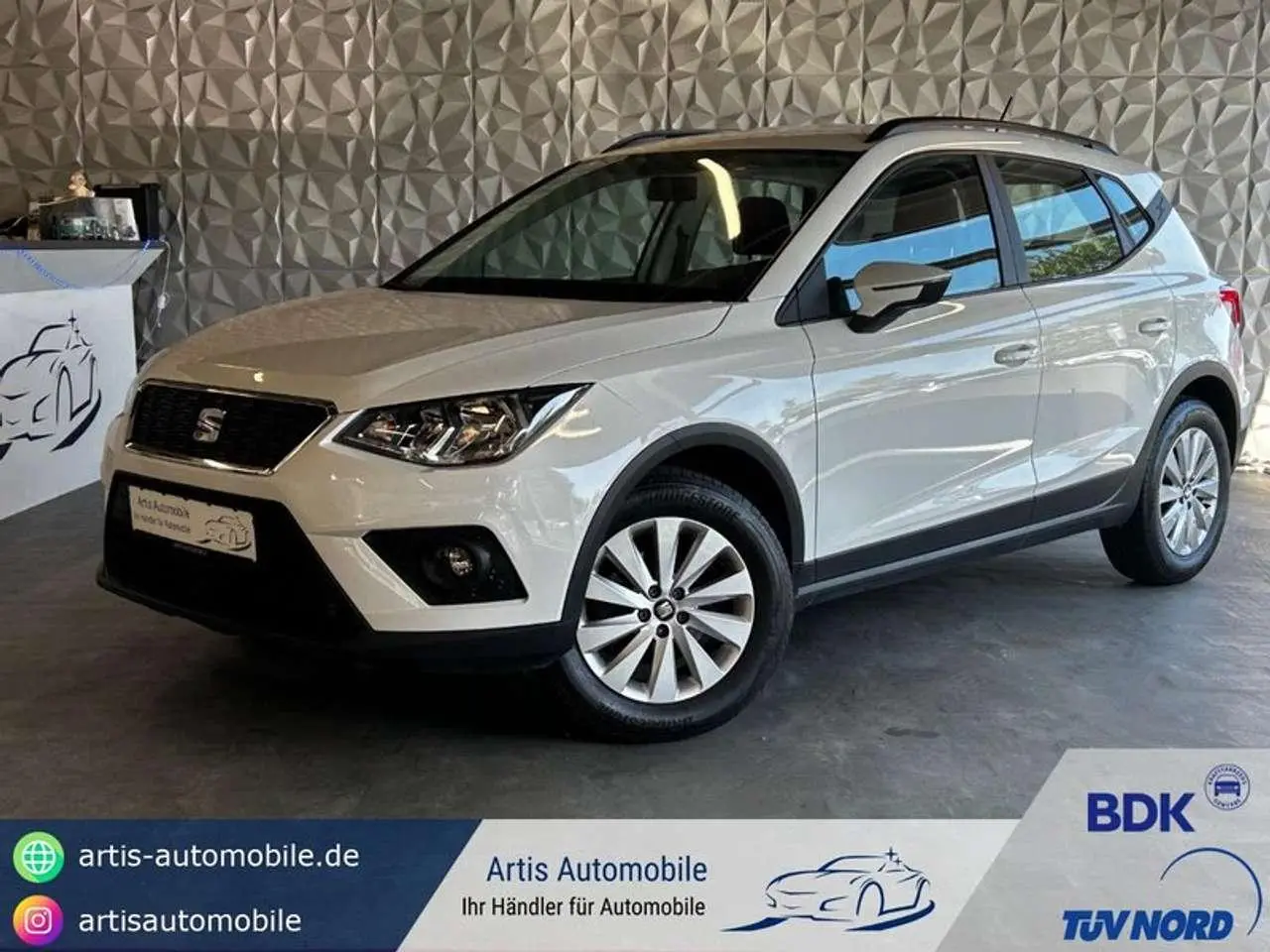 Photo 1 : Seat Arona 2021 Petrol