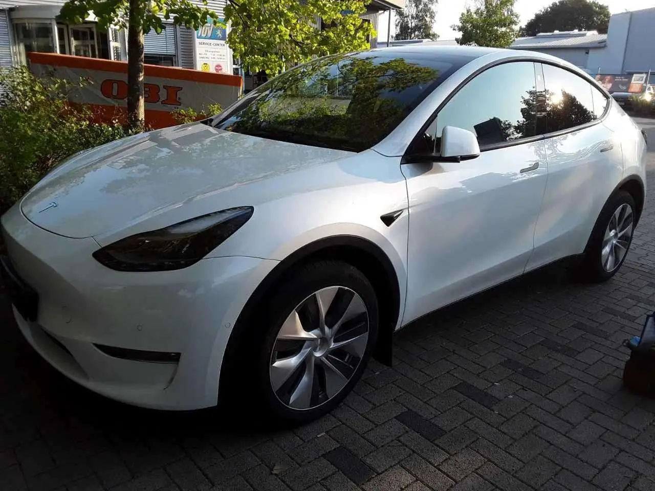 Photo 1 : Tesla Model Y 2022 Électrique