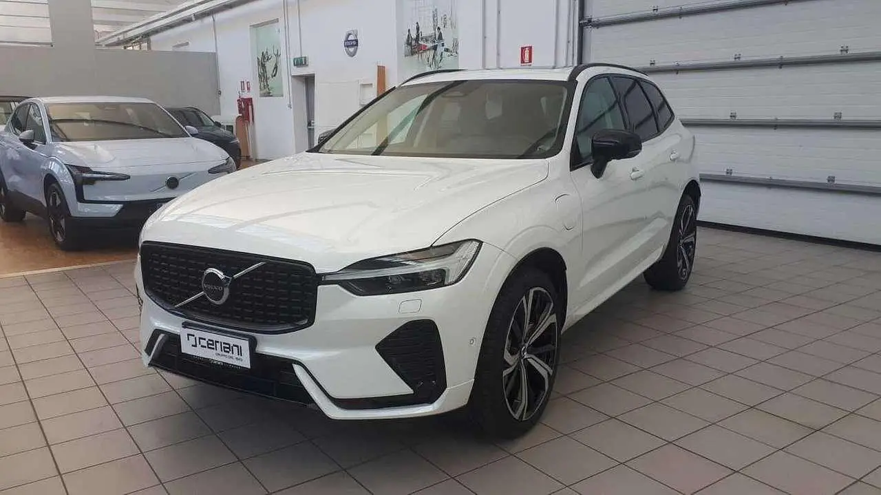 Photo 1 : Volvo Xc60 2024 Hybride