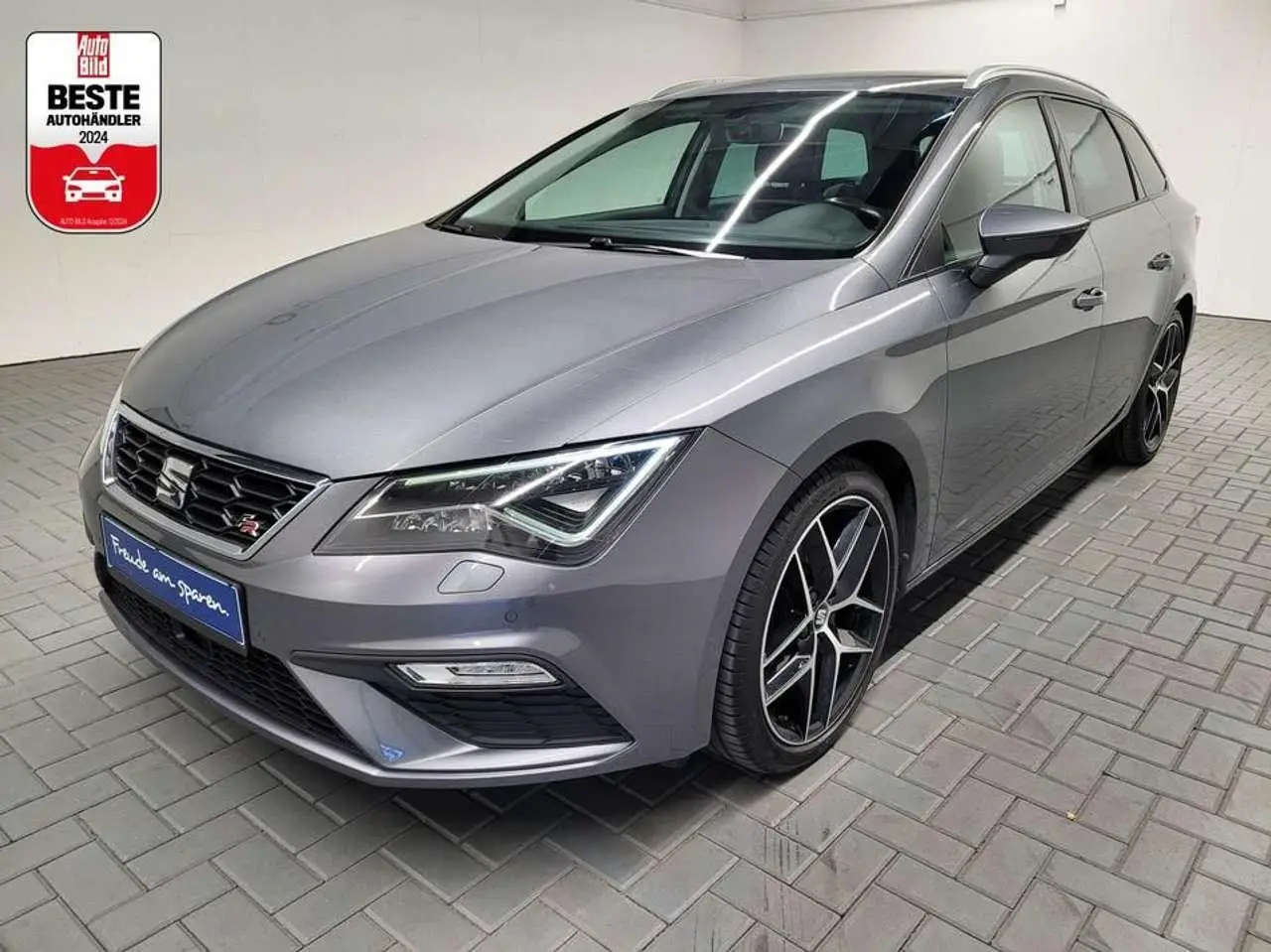 Photo 1 : Seat Leon 2018 Petrol