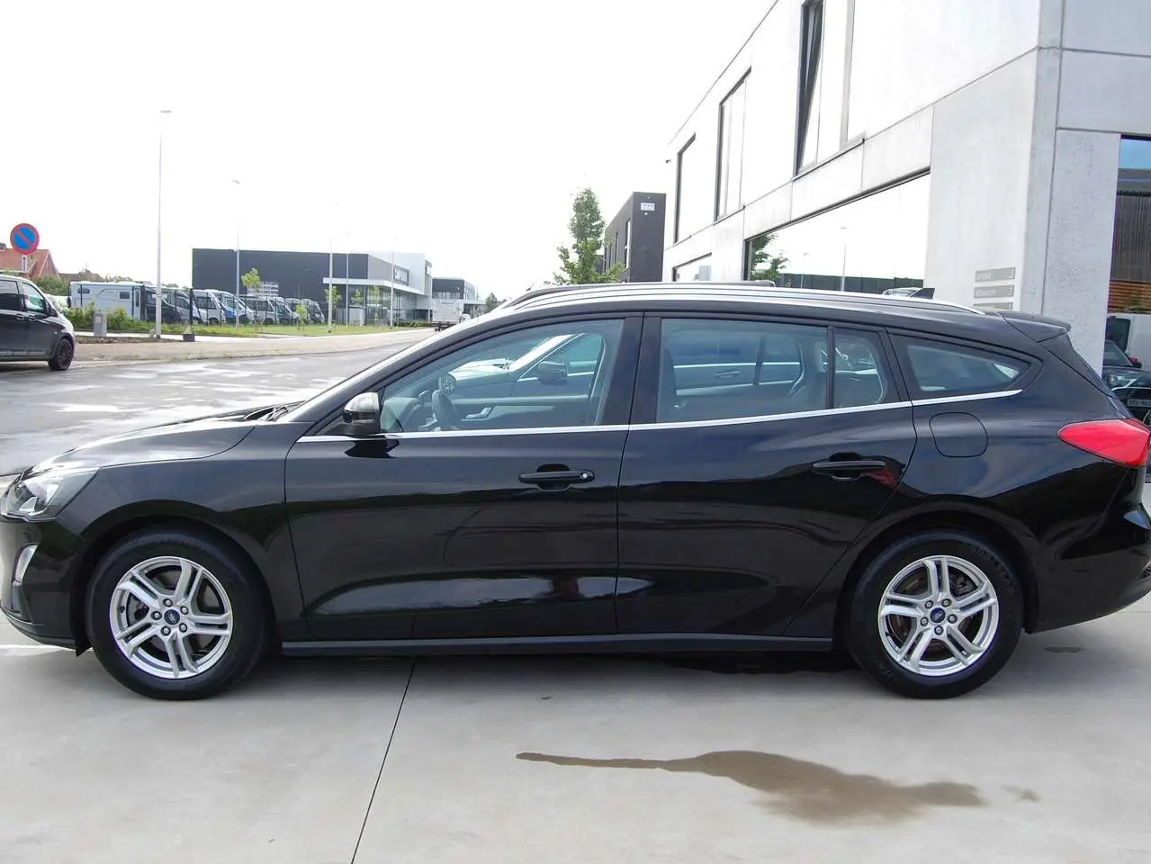 Photo 1 : Ford Focus 2021 Petrol