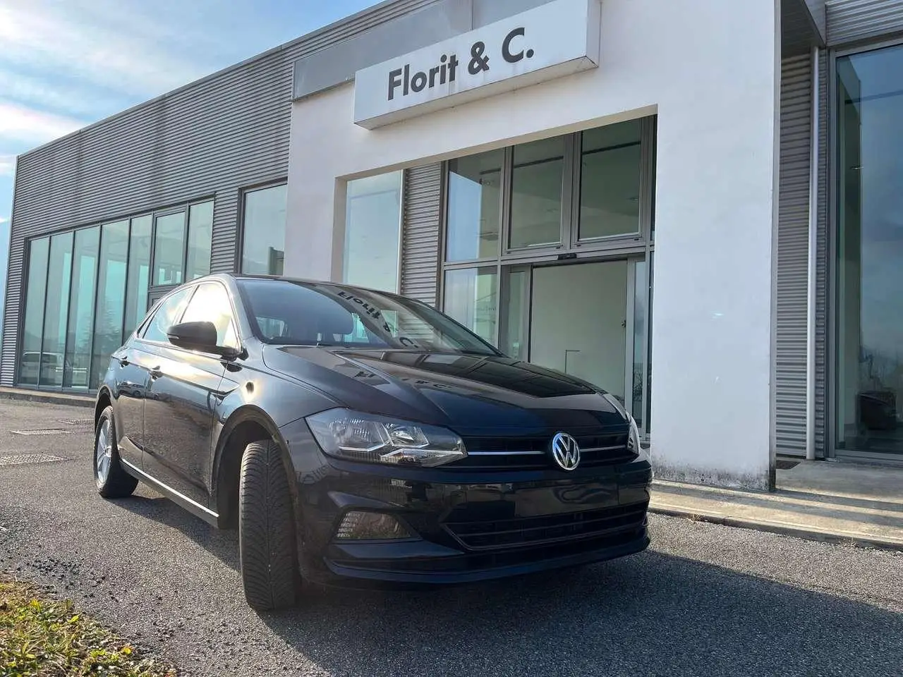 Photo 1 : Volkswagen Polo 2020 Essence